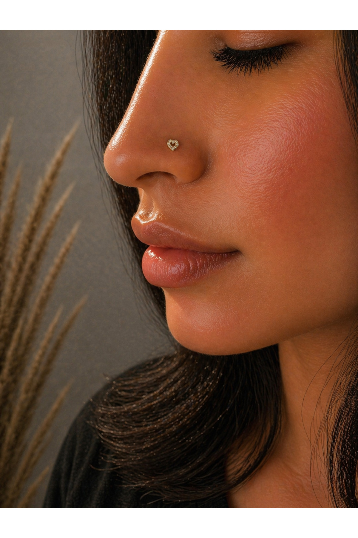 Altın Taşlı Kalp Figür Geçmeli Hızma Burun Piercing (14 Ayar)